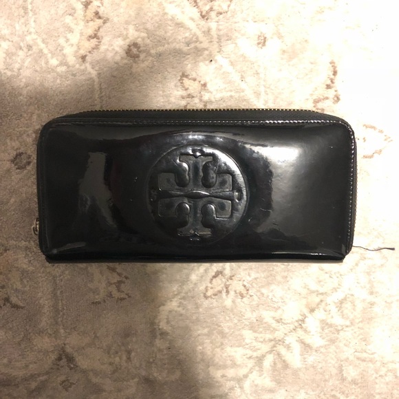 Tory Burch Wallet - Picture 3 of 6